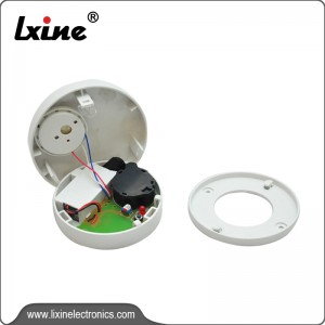 Photoelectric smoke detector with battery LX-223