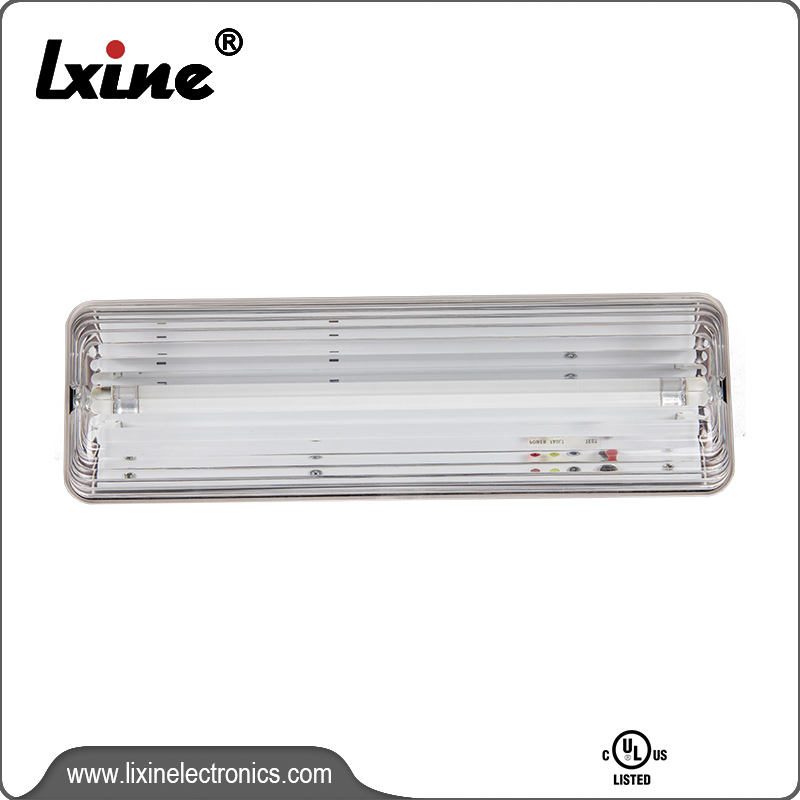 Bulkhead emergency lamp with single fluorescent tube LX-632
