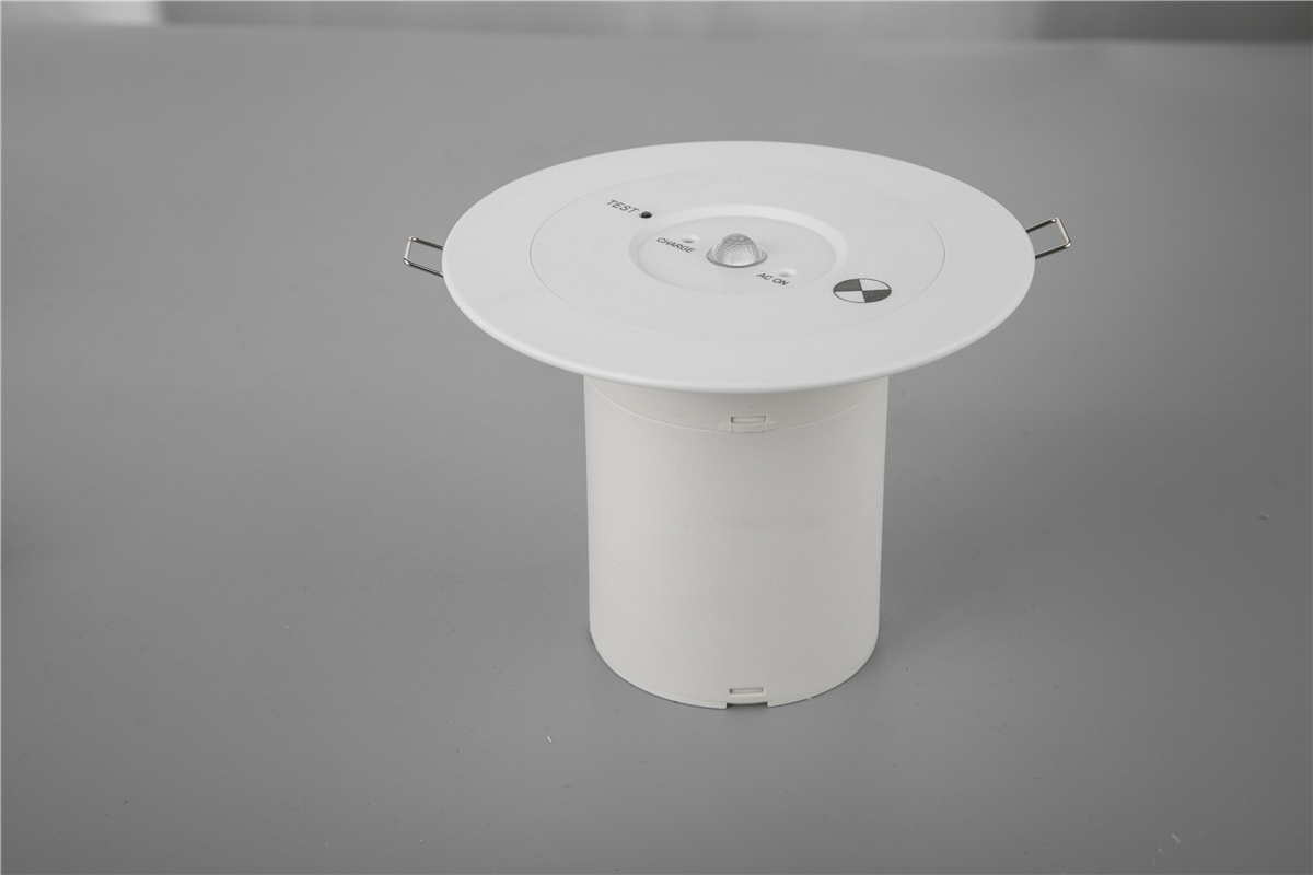 UL Bulkhead Emergency Lamp LX-605L (1)