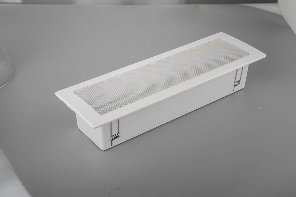 UL Bulkhead Emergency Lamp LX-603L (4)